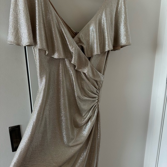 Gorgeous gold evening dress/ Ralph Lauren maxi dress/ Long evening dress with a - Picture 4 of 10